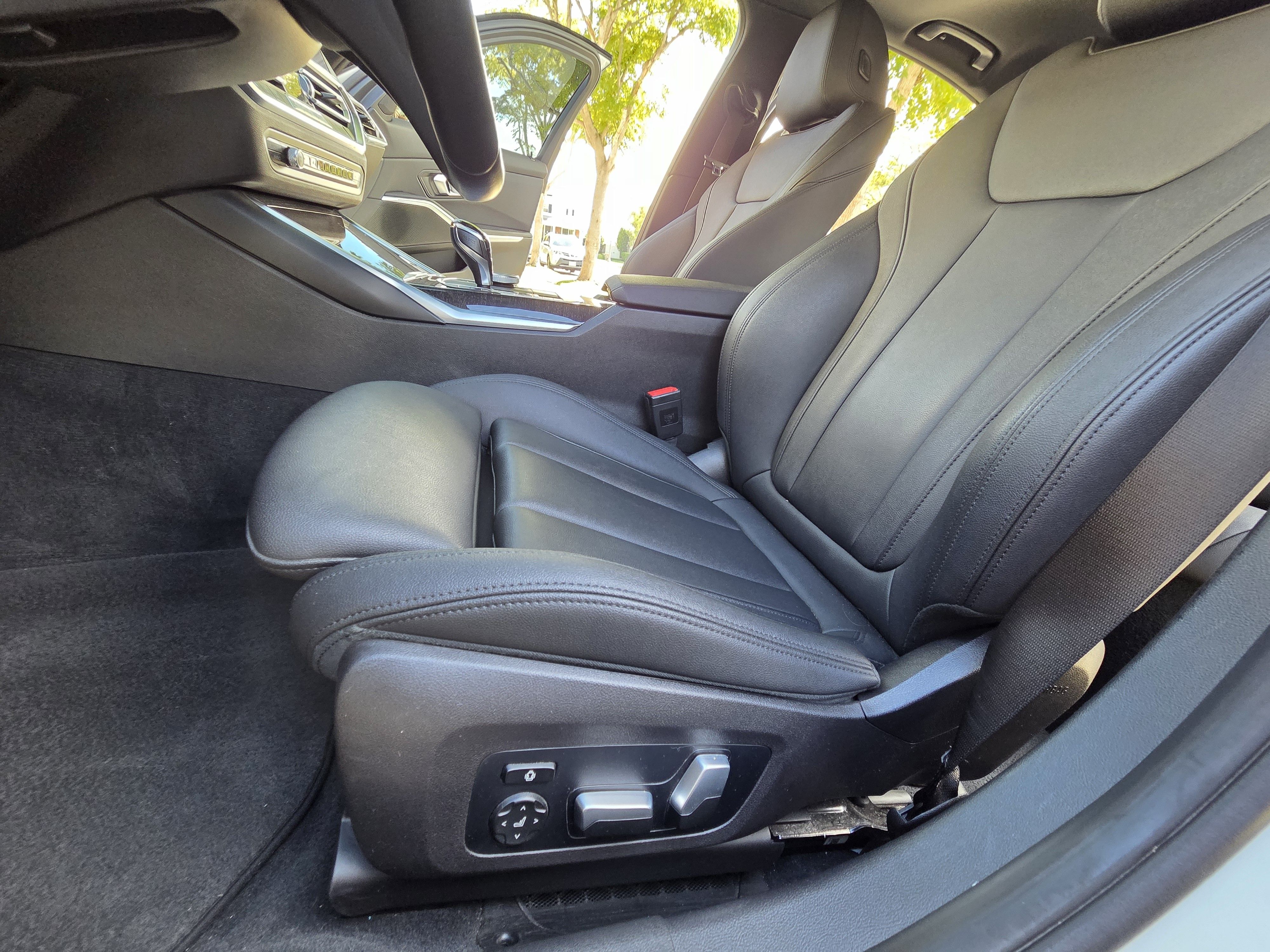 Used 2021 BMW 330i Sedan w/ Driving Assistance Package RWD image 20