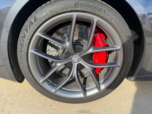 Used 2021 Tesla Model S Plaid image 10