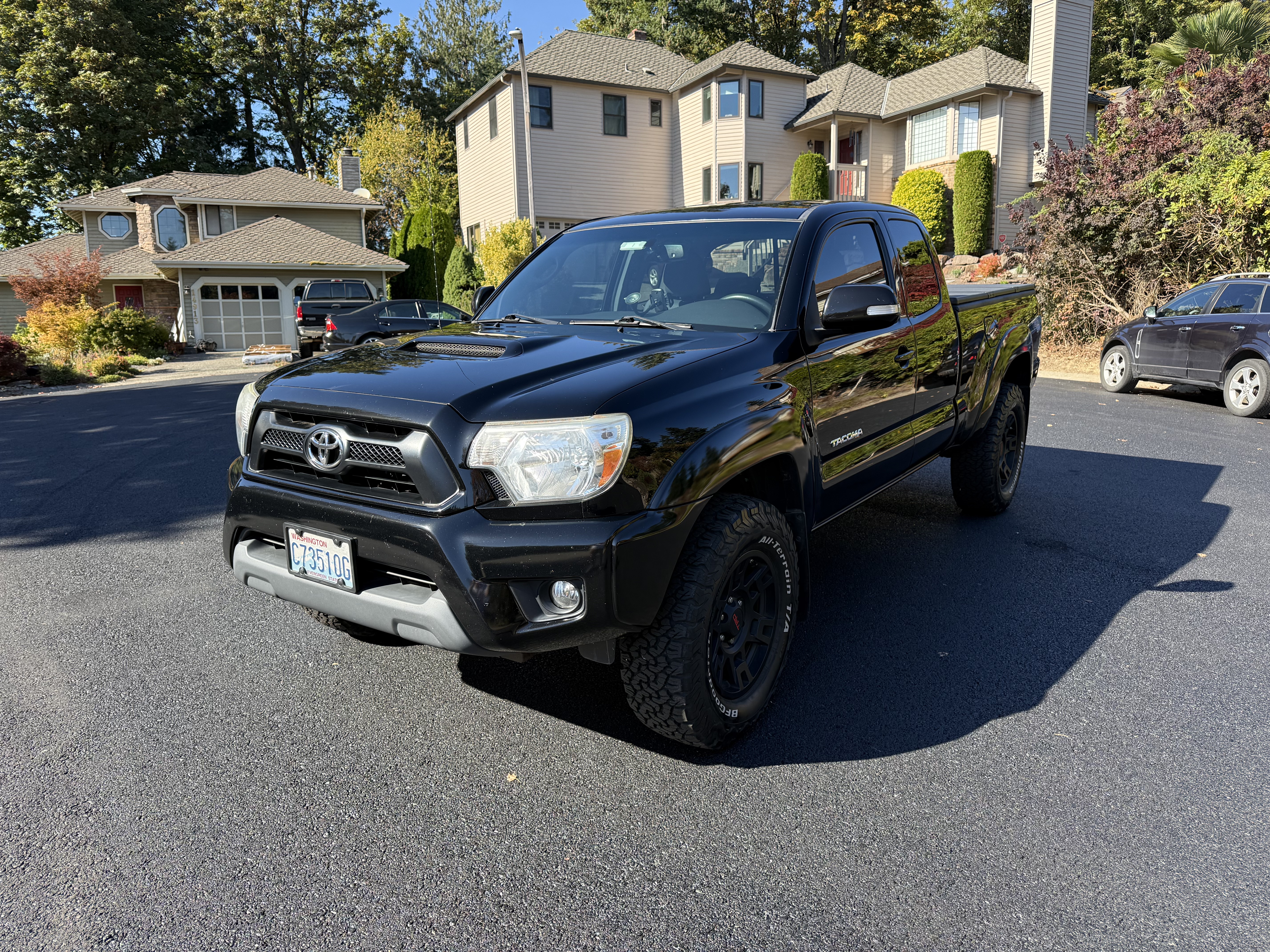 Used 2013 Toyota Tacoma 4x4 Access Cab V6 w/ TRD Sport Pkg image 9