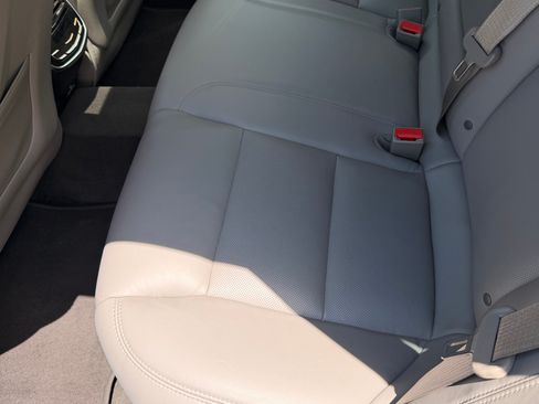 Used 2014 Cadillac XTS Premium FWD image 12