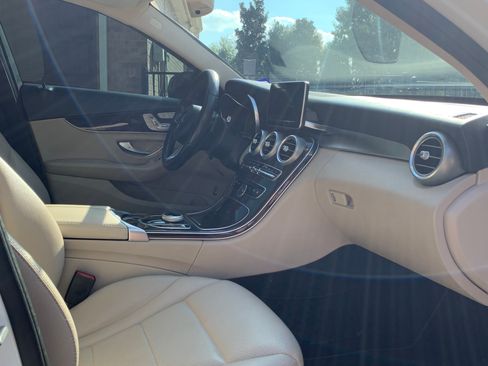 Used 2018 Mercedes-Benz C 300 Sedan image 15