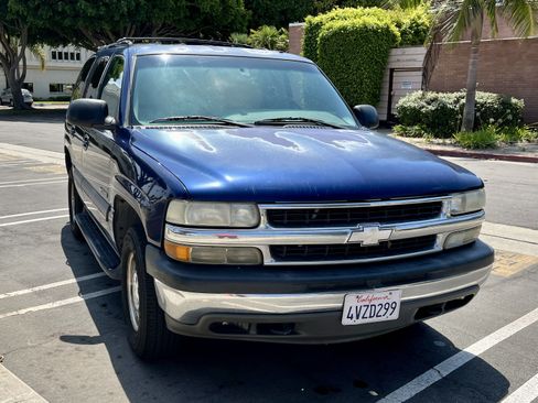Used 2002 Chevrolet Tahoe LT image 4