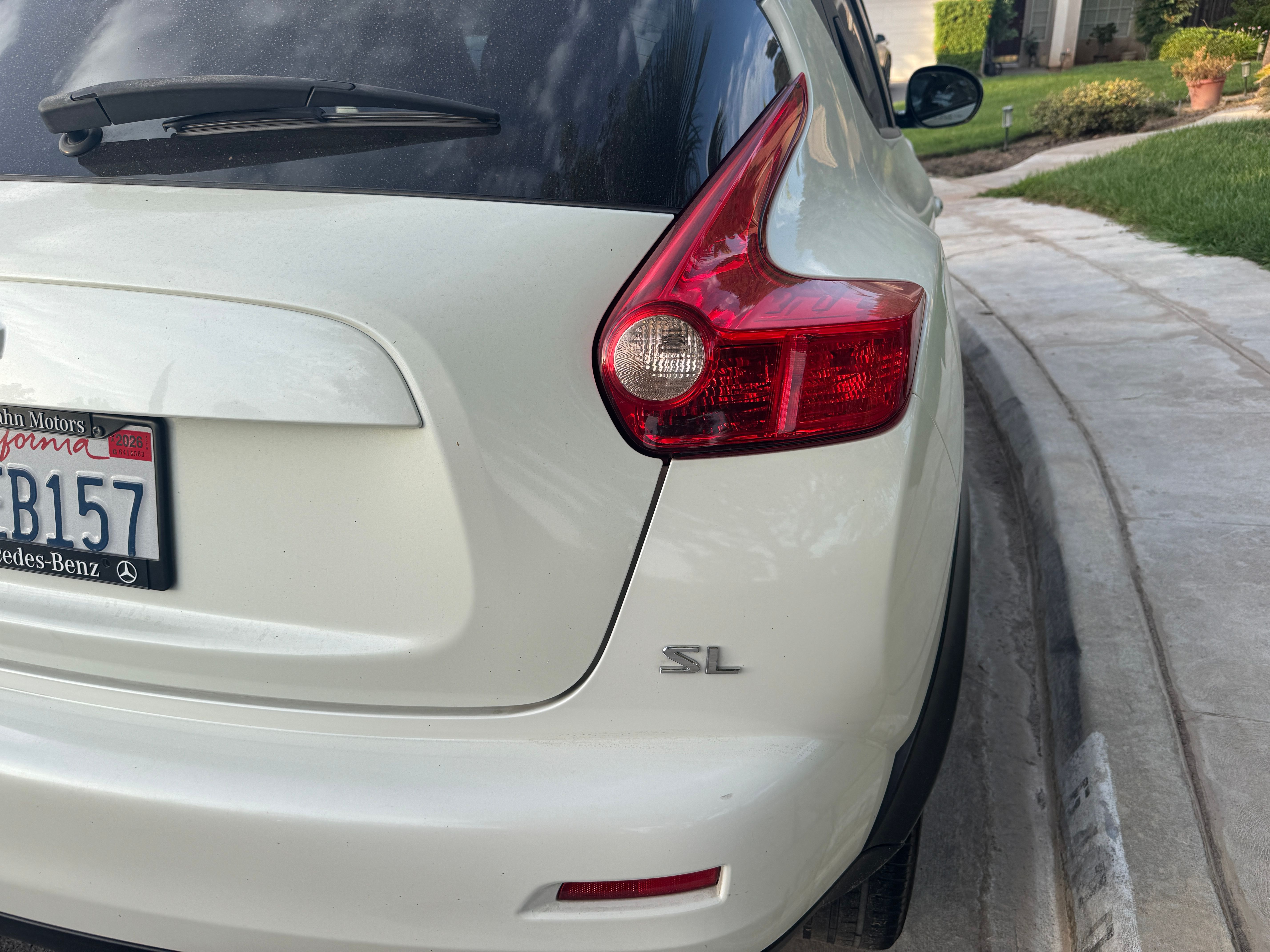 Used 2012 Nissan Juke SL FWD image 11