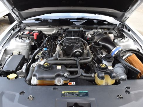 Used 2010 Ford Mustang Shelby GT500 image 9