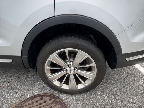 Used 2018 Ford Explorer Limited AWD/4WD image 9
