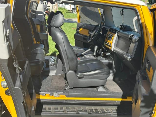 Used 2007 Toyota FJ Cruiser 2WD image 5