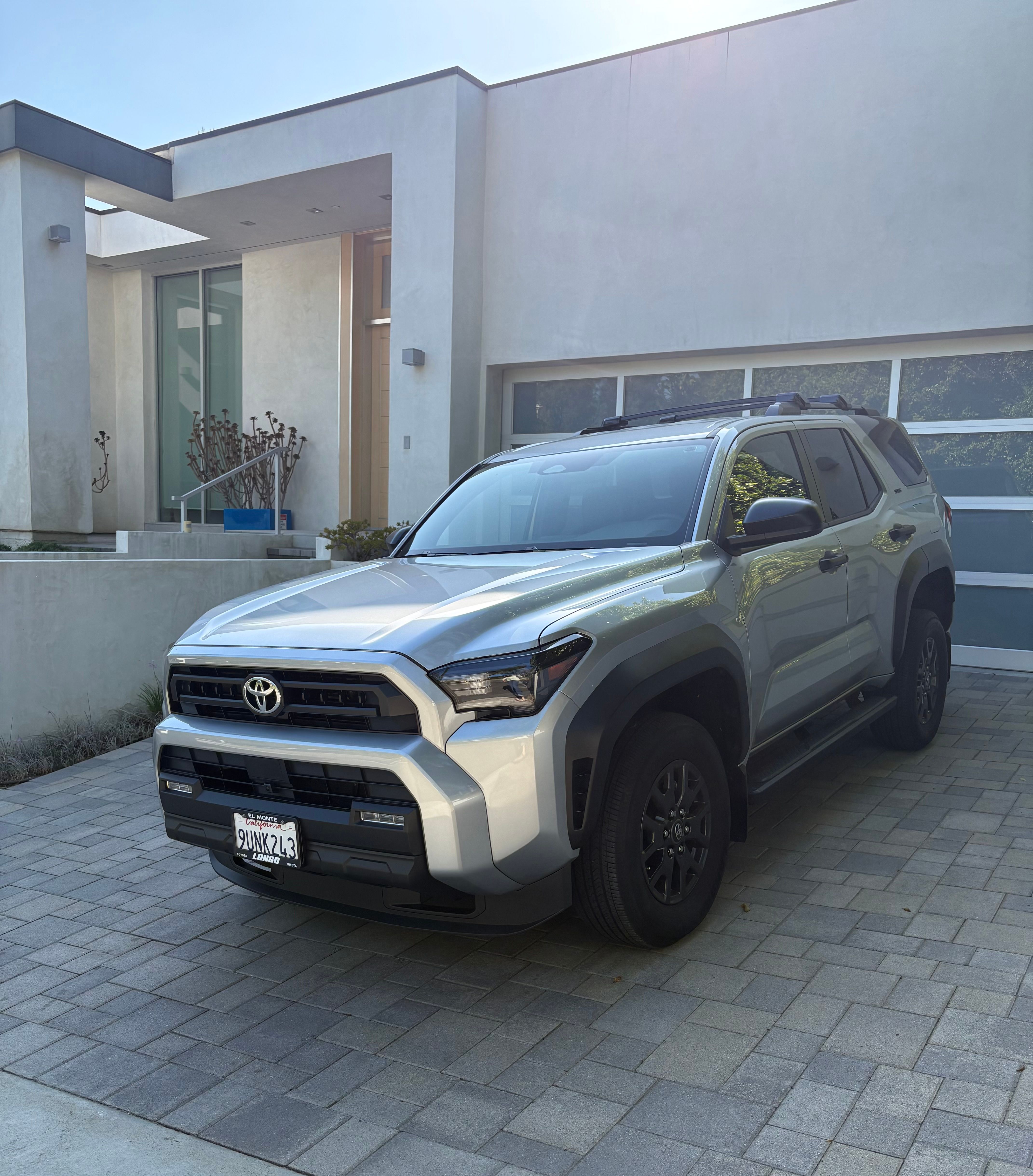 Used 2025 Toyota 4Runner SR5 AWD/4WD image 2