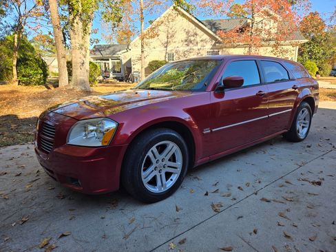 Used 2005 Dodge Magnum R/T w/ Convenience Group II image 6