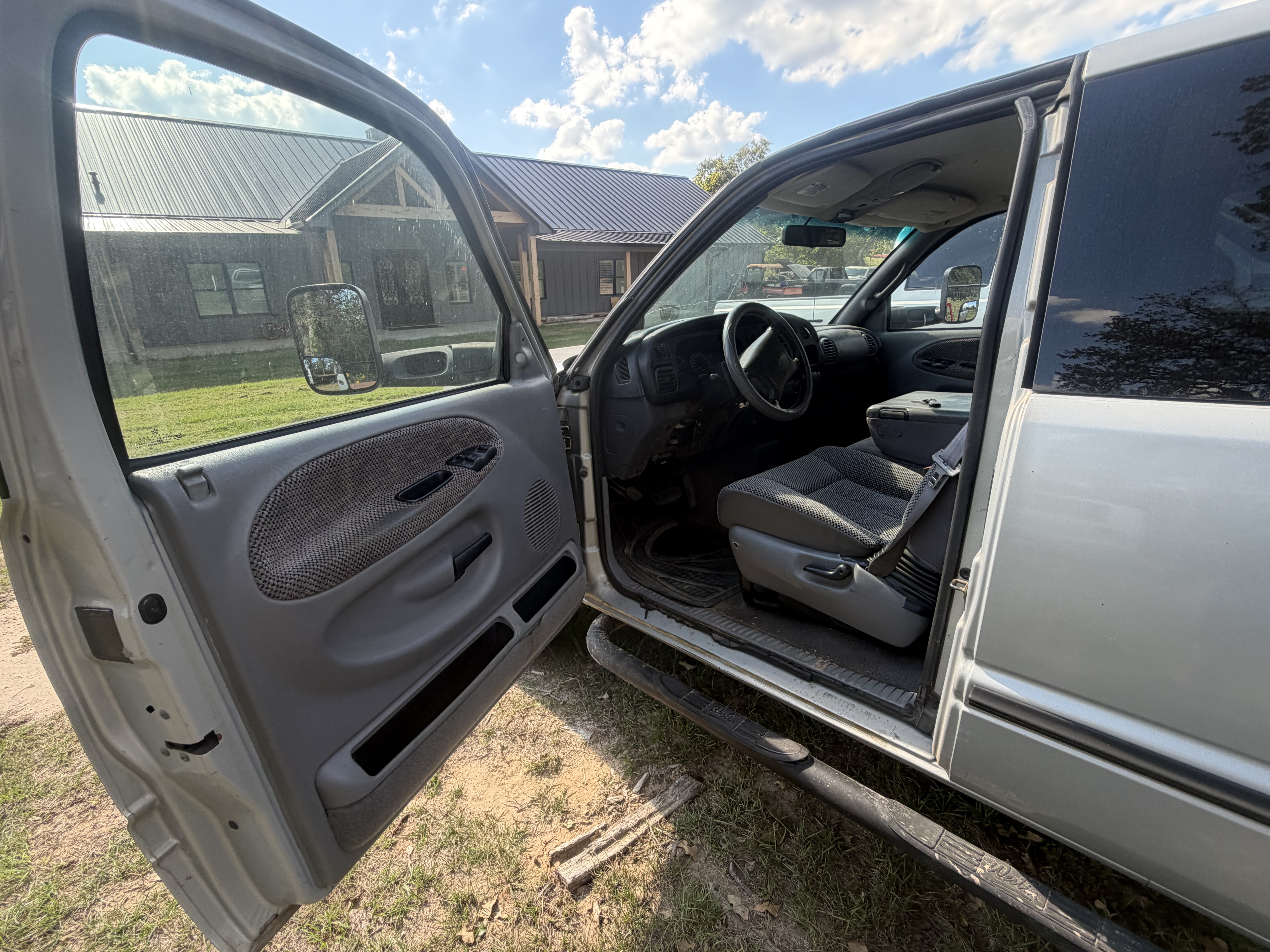 Used 2000 Dodge Ram 2500 Truck 2WD Quad Cab image 9