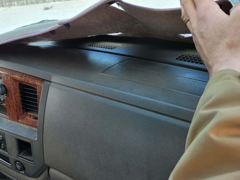 Used 2006 Dodge Ram 2500 Truck SLT image 10