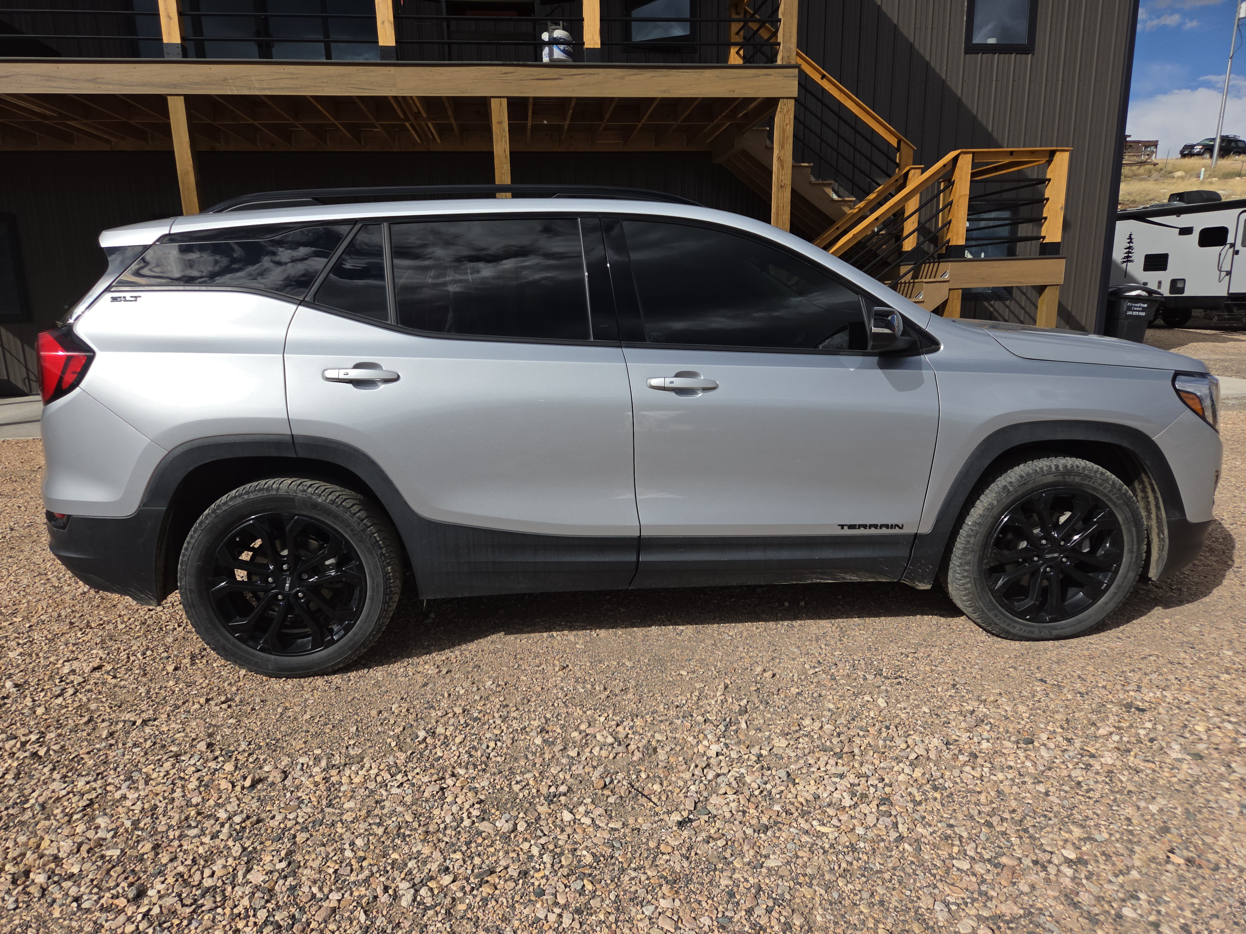 Used 2020 GMC Terrain SLT w/ Preferred Package AWD/4WD image 2