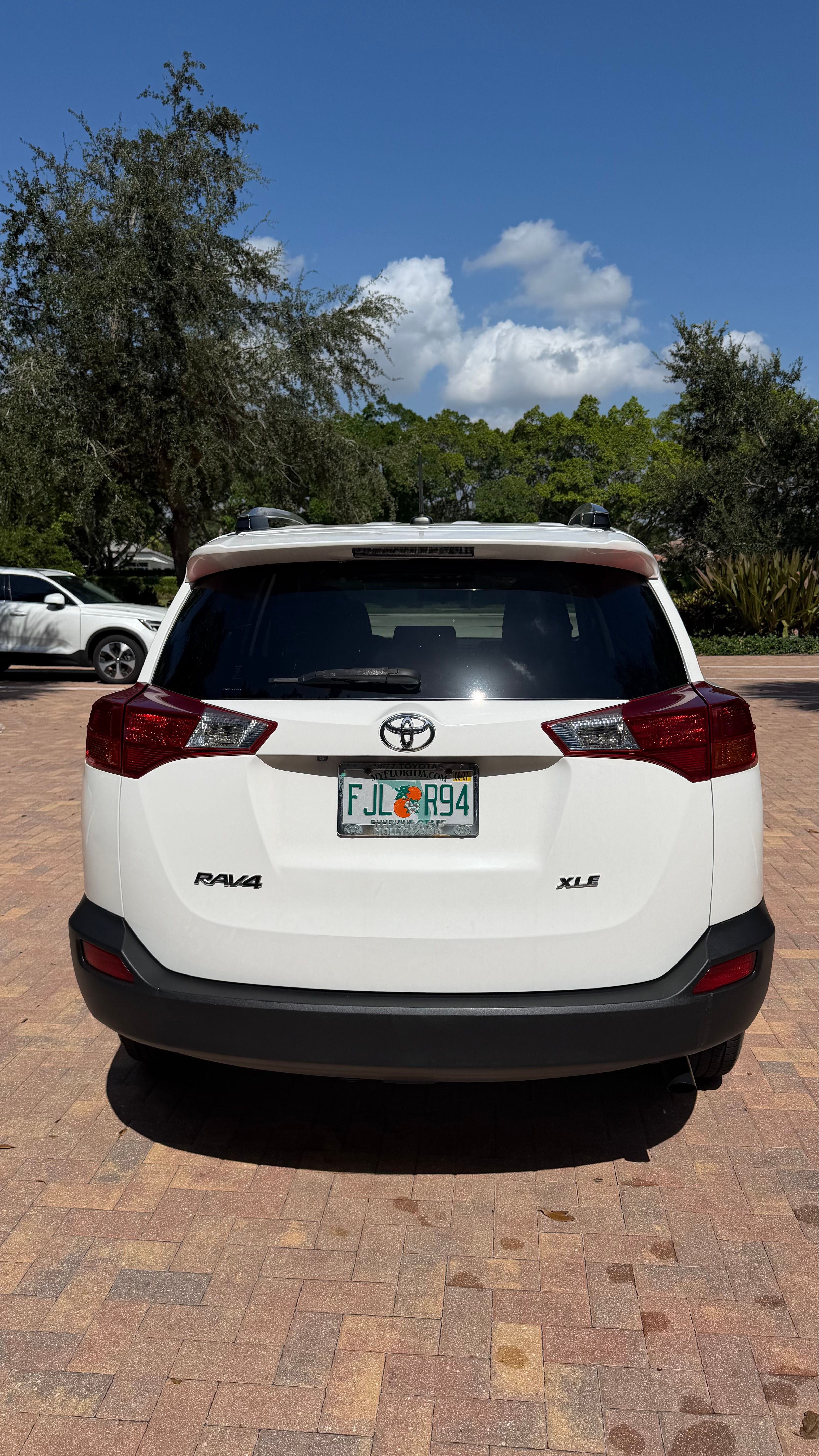 Used 2015 Toyota RAV4 XLE FWD image 8