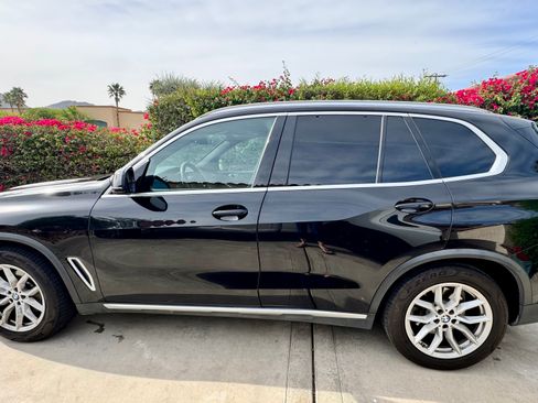 Used 2020 BMW X5 sDrive40i w/ Premium Package image 4