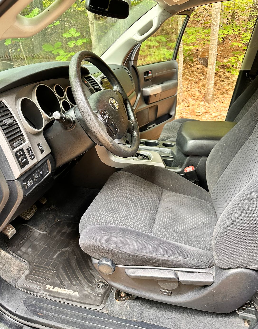Used 2013 Toyota Tundra 4x4 Double Cab w/ TRD Rock Warrior Pkg image 8