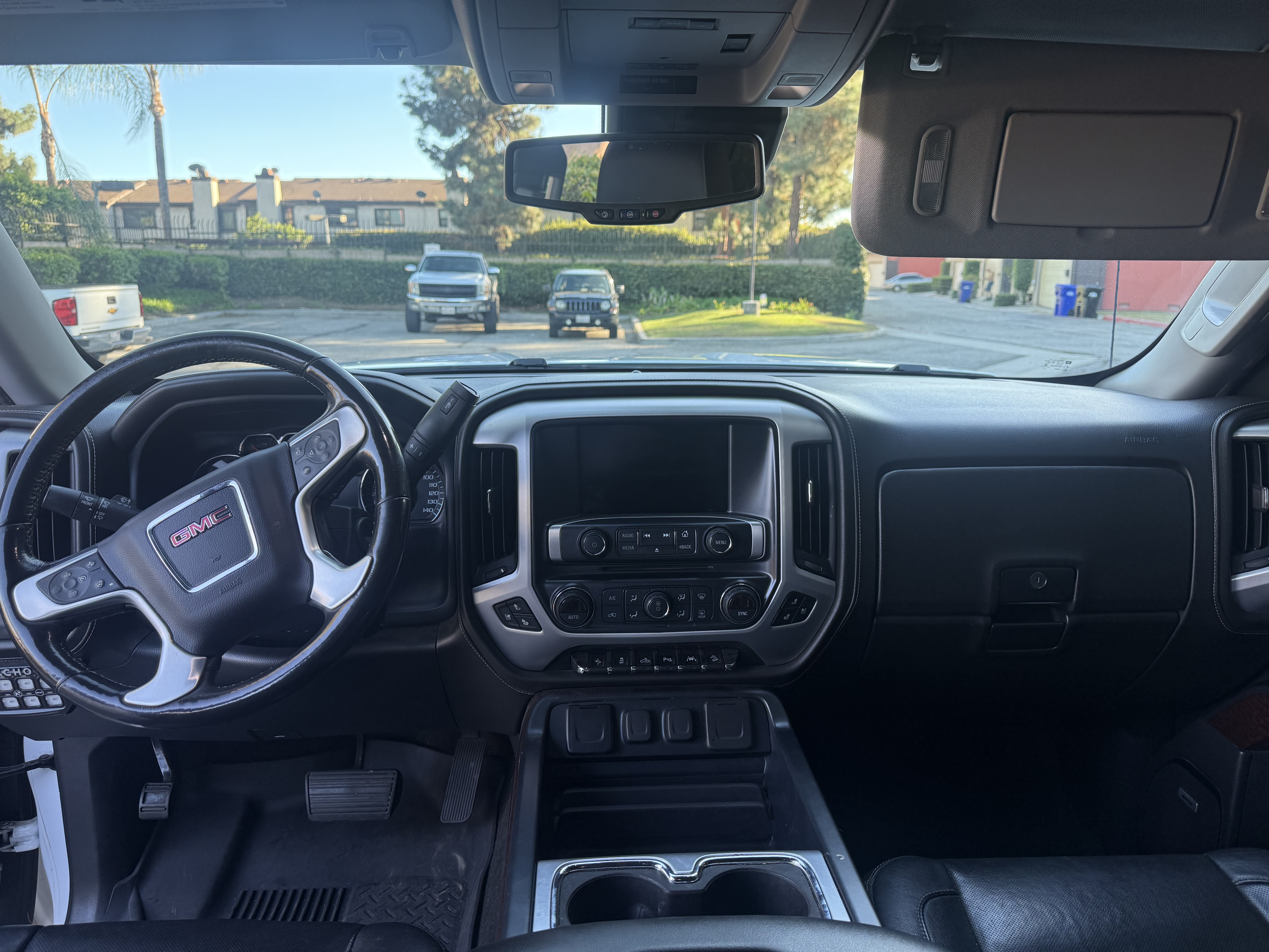 Used 2018 GMC Sierra 1500 SLT AWD/4WD image 9