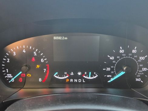 Used 2020 Ford Escape SE image 2