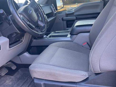 Used 2017 Ford F150 XLT w/ Equipment Group 302A Luxury image 12