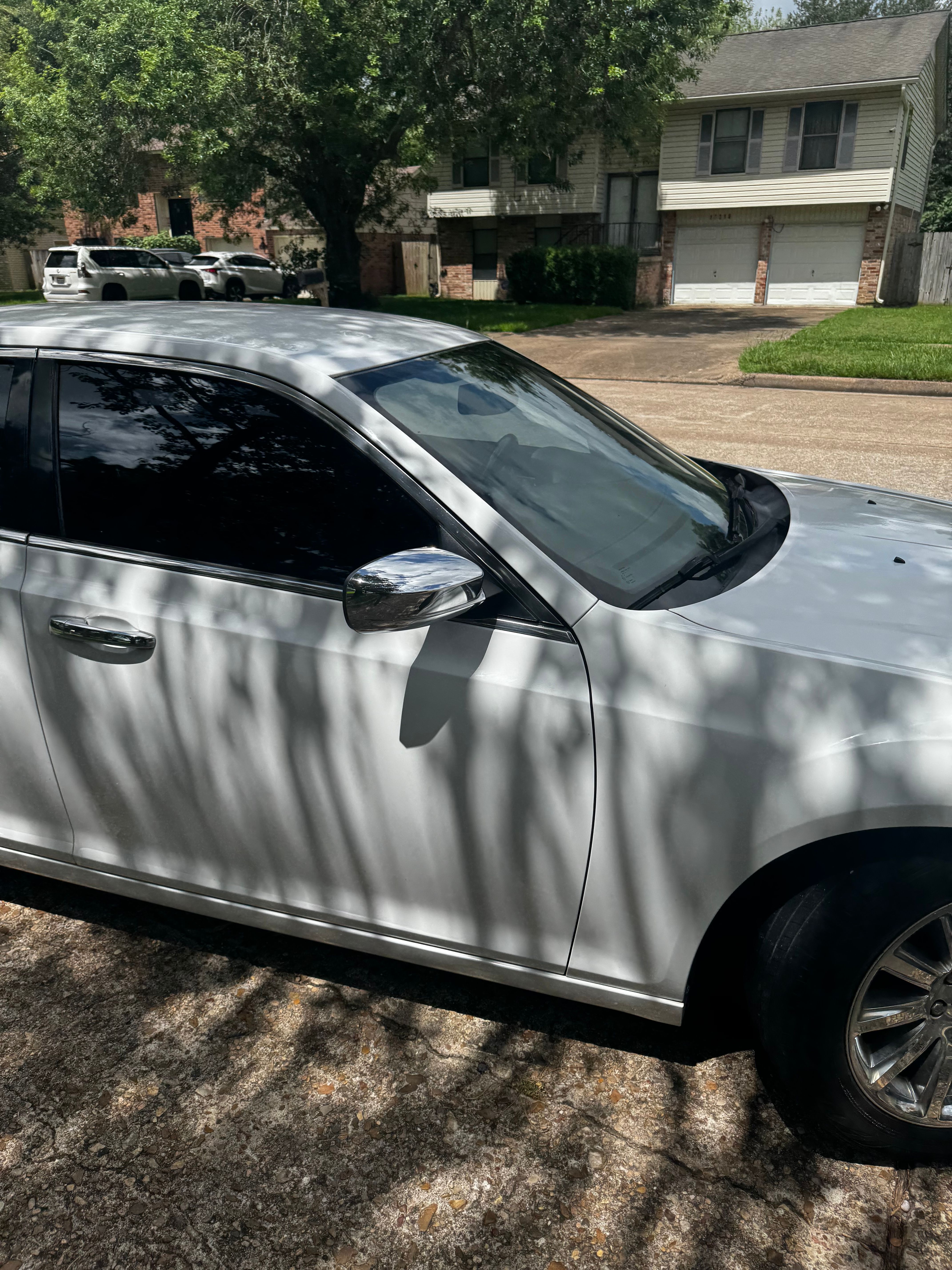 Used 2013 Chrysler 300 C RWD image 1