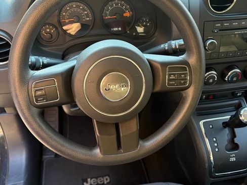 Used 2014 Jeep Compass Sport w/ Power Value Group image 9