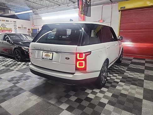 Used 2020 Land Rover Range Rover HSE image 5