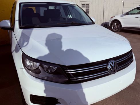 Used 2017 Volkswagen Tiguan S AWD/4WD image 9
