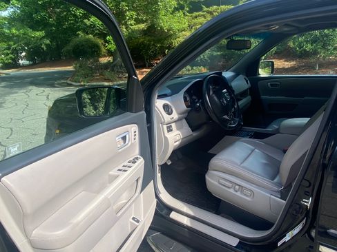 Used 2012 Honda Pilot Touring image 5