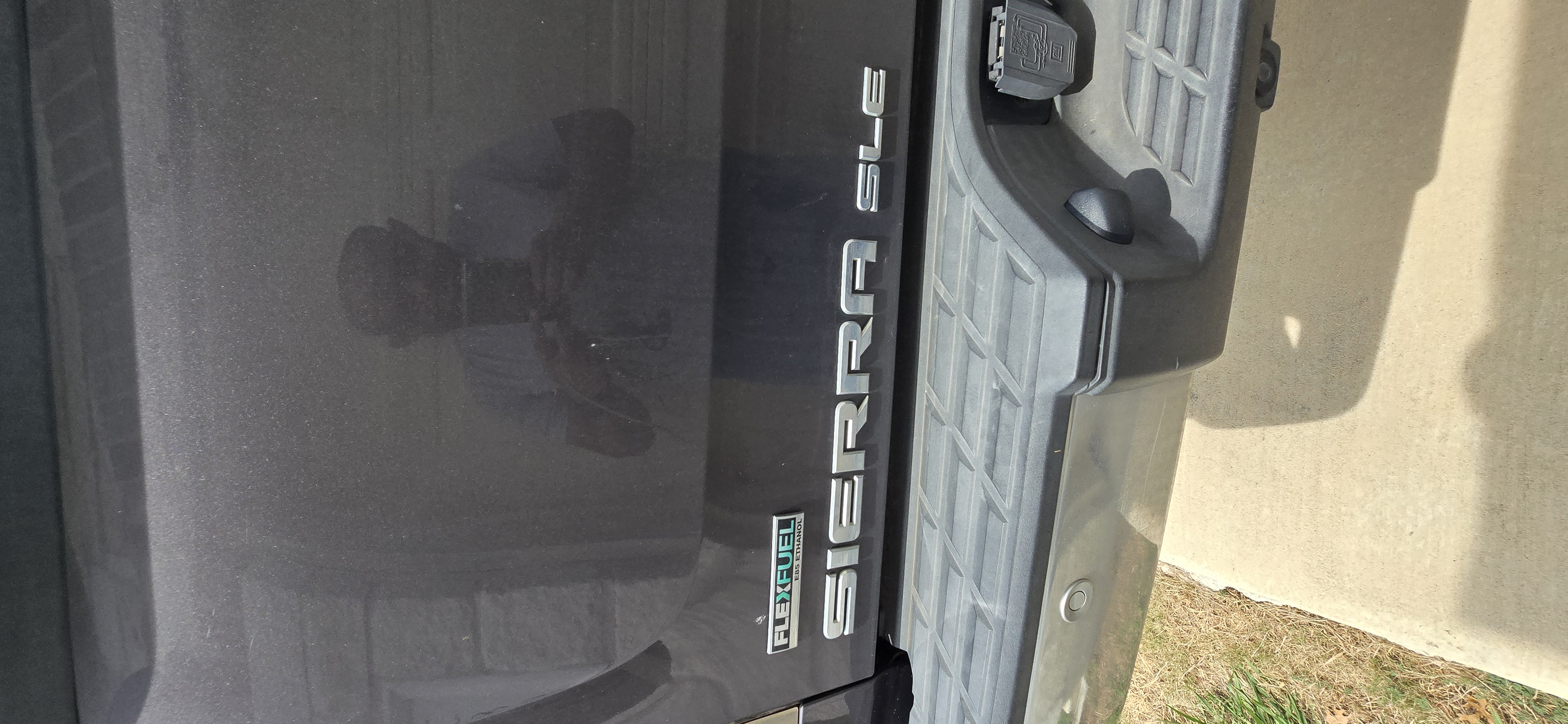 Used 2010 GMC Sierra 1500 SLE w/ Regional Value Package RWD image 6