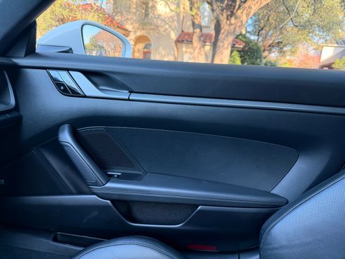 Used 2020 Porsche 911 Carrera image 12