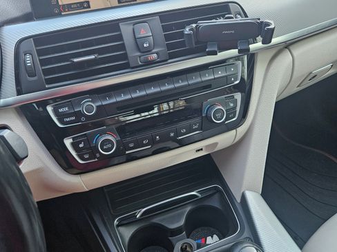 Used 2018 BMW 440i xDrive Coupe w/ M Sport Package image 23