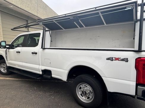Used 2023 Ford F250 XL w/ XL Chrome Package image 5