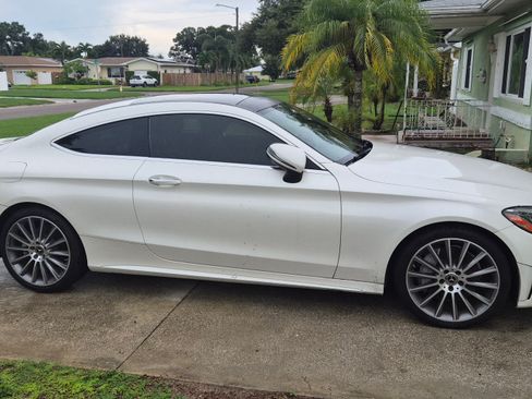 Used 2019 Mercedes-Benz C 300 Coupe image 2