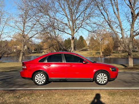 Used 2005 Volvo S40 2.4i image 4