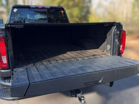 Used 2020 GMC Sierra 2500 Denali w/ Denali Ultimate Package image 10