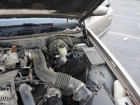 Used 2001 Mercury Grand Marquis GS image 27