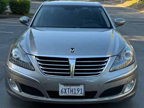 Used 2013 Hyundai Equus Signature RWD image 1