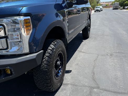 Used 2019 Ford F250 Lariat w/ Lariat Ultimate Package AWD/4WD image 16