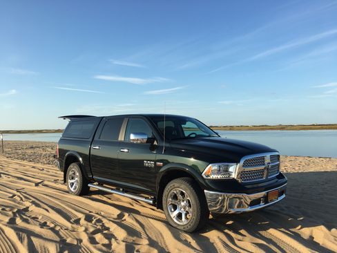Used 2016 RAM 1500 Laramie w/ Convenience Group image 14
