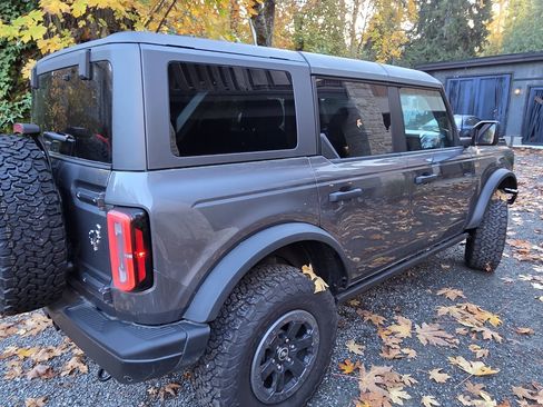 Used 2023 Ford Bronco Badlands image 8