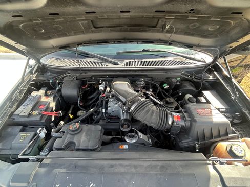 Used 2001 Ford F150 Lightning image 12