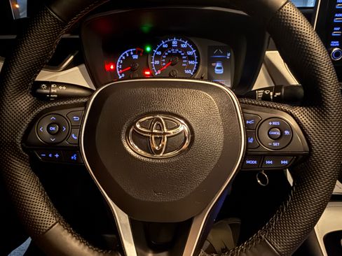 Used 2020 Toyota Corolla SE image 9