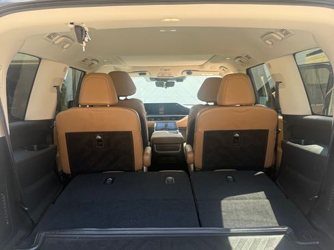 Used 2025 INFINITI QX80 Sensory AWD/4WD image 15