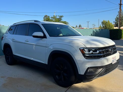 Used 2018 Volkswagen Atlas SE image 4