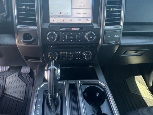 Used 2017 Ford F150 XLT w/ Equipment Group 302A Luxury image 22