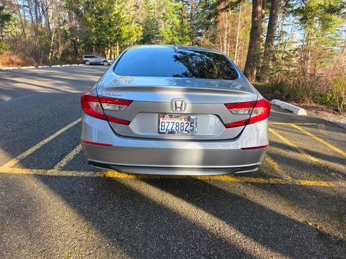 Used 2018 Honda Accord EX-L image 17