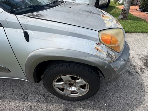 Used 2005 Toyota RAV4 2WD image 9