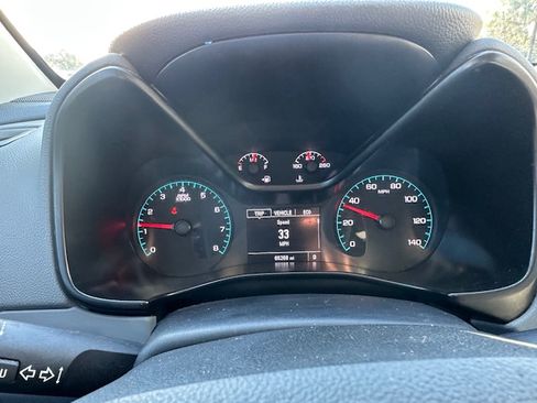 Used 2022 Chevrolet Colorado W/T image 2