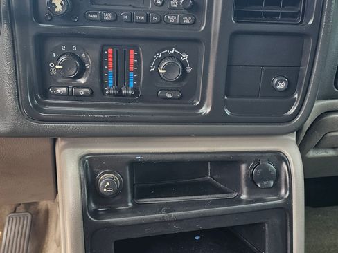 Used 2005 Chevrolet Tahoe LS w/ Preferred Equipment Group image 22