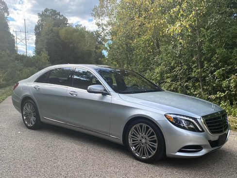 Used 2015 Mercedes-Benz S 550 S 550 4MATIC Sedan 4D image 18