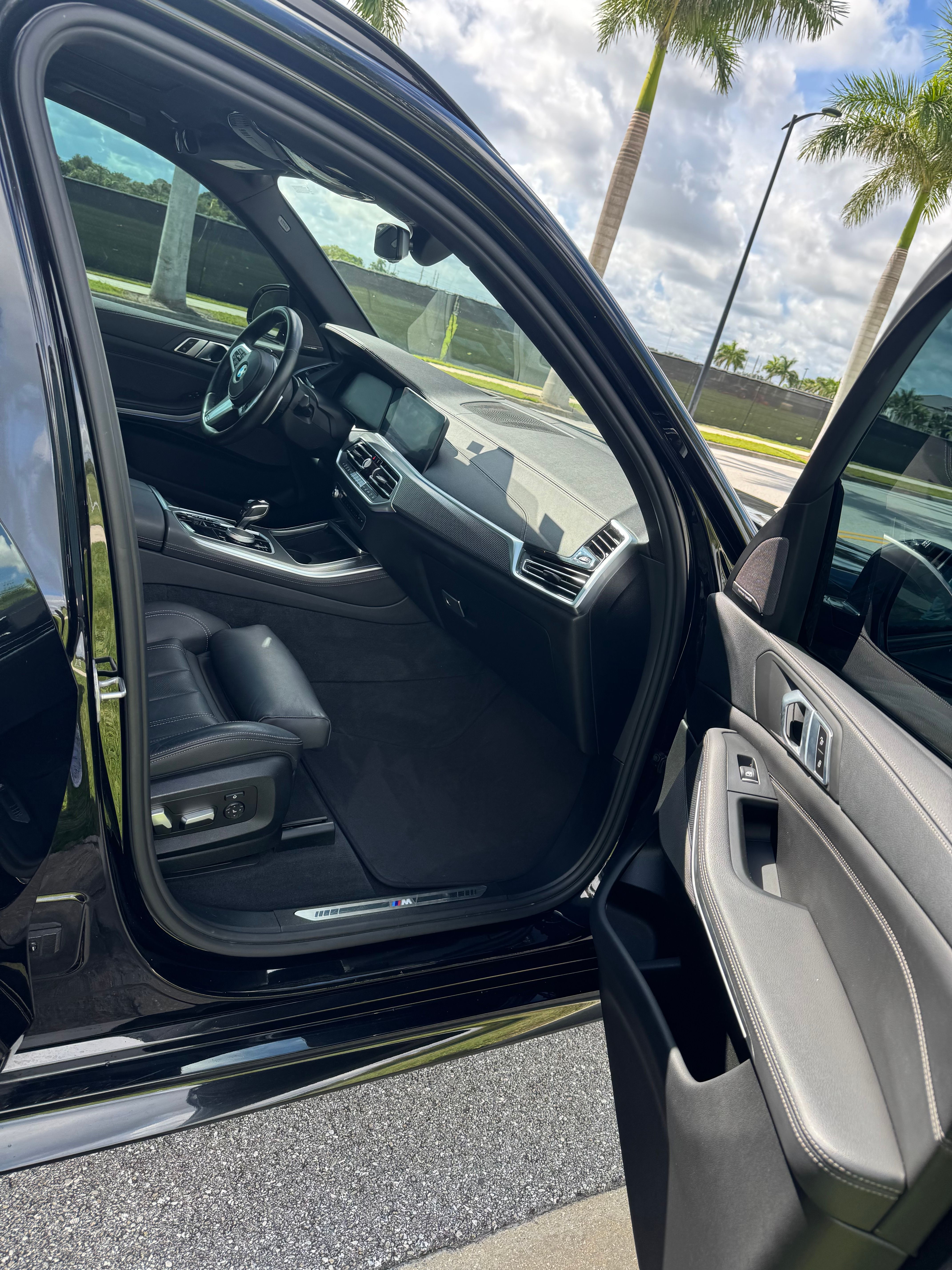 Used 2021 BMW X5 sDrive40i w/ M Sport Package RWD image 15