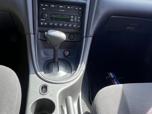 Used 2001 Ford Mustang Coupe RWD image 12
